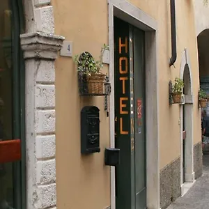 Modena Old Town Мальчезине